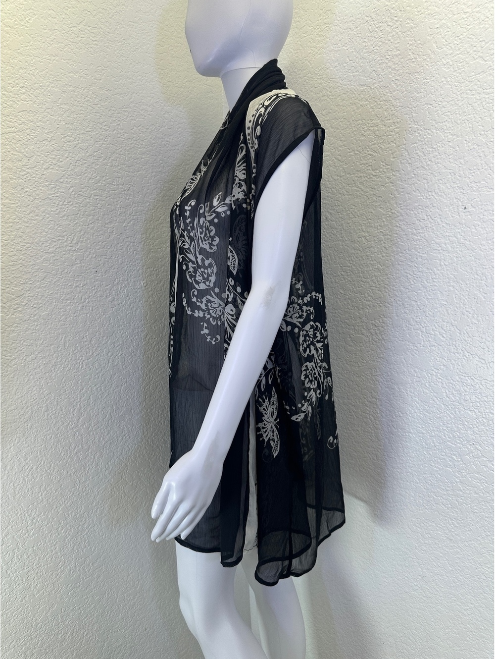 Women’s OSFA Coldwater Creek Sheer Gauzy Coverup Black White Floral Open Front - Picture 3 of 7